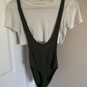 URBAN OUTFITTERS White t-shirt & Bodysuit combo